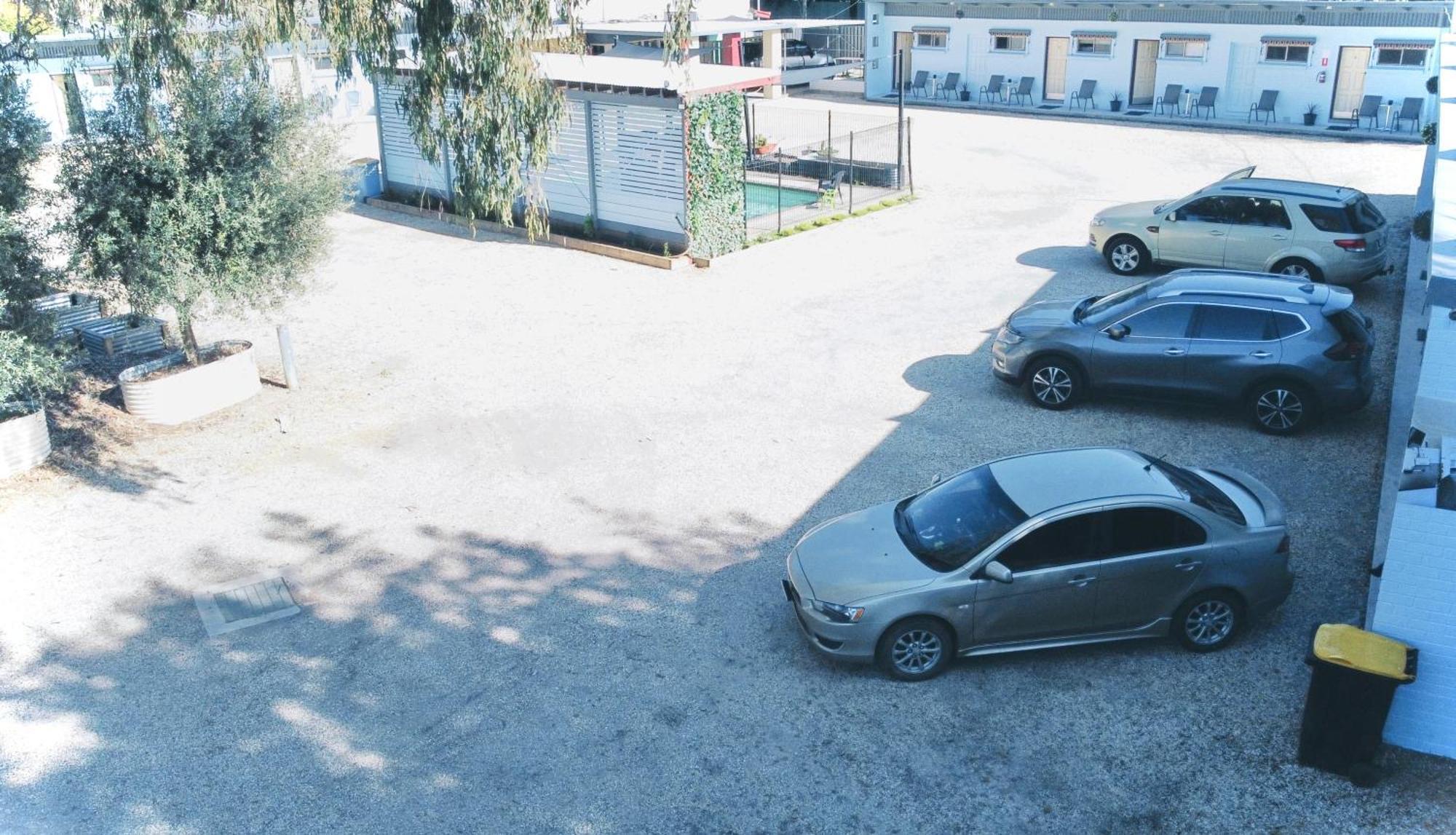 Auto Lodge Motor Inn Сеймур Экстерьер фото