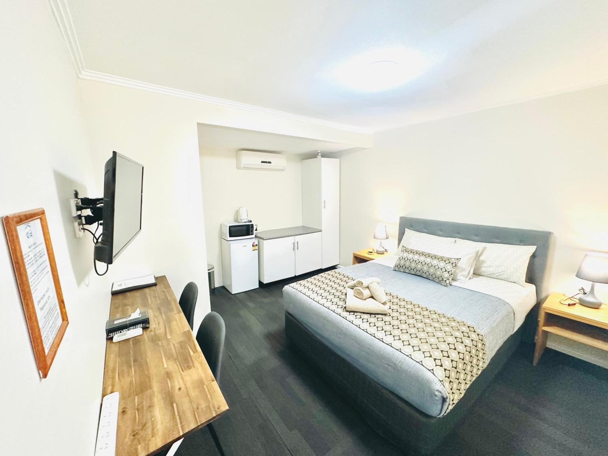 Auto Lodge Motor Inn Сеймур Экстерьер фото